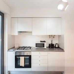 https://flh-martim-moniz-artistic-flat.hotels-lisbon-portugal.com